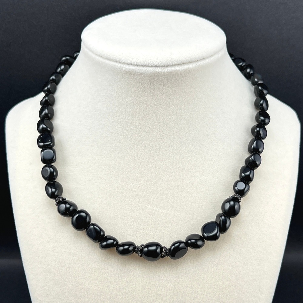 Vintage Beaded Necklace Black Polished Stone Silver Tone Spacers 16"